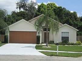 Single Family Home For Rent  in Tampa, FL