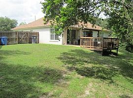 Single Family Home For Rent  in Tampa, FL (Photo 3 of 3)