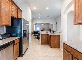 Single Family Home For Rent  in Katy, TX (Photo 2 of 4)