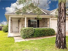 Single Family Home For Rent  in Pearland, TX