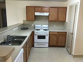 Single Family Home For Rent  in Cypress, TX (Photo 2 of 4)