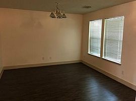 Single Family Home For Rent  in Cypress, TX (Photo 4 of 4)