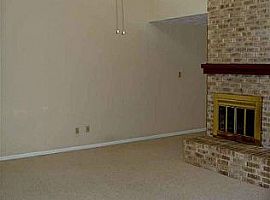 Single Family Home For Rent  in Spring, TX (Photo 2 of 4)
