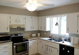 Newly Stunning 4bd/2.5ba in Rochester! in Rochester, MN (Photo 8 of 11)