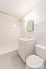 304 E 20th St, New York, Ny 10003. in New York, NY (Photo 4 of 5)