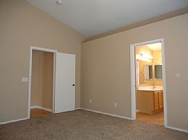 Single Family Home in Mesa, AZ (Photo 5 of 11)