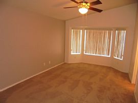 Single Family Home in Peoria, AZ (Photo 5 of 10)