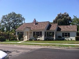 Single Family Home For Rent  in Burbank, CA