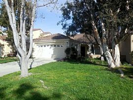 Single Family Home For Rent  in Oxnard, CA