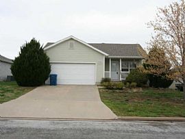 Single Family Home For Rent  in Joplin, MO