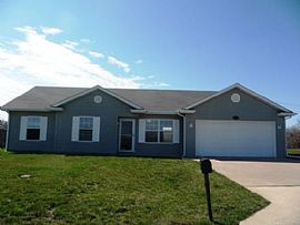 Single Family Home For Rent  in Columbia, MO