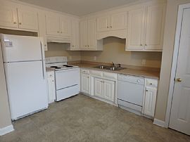 Single Family Home in Lillington, NC (Photo 4 of 7)