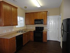 Single Family Home in Kernersville, NC (Photo 6 of 10)