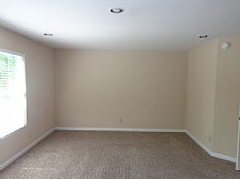 Single Family Home in Charlotte, NC (Photo 5 of 7)