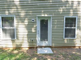 Single Family Home in Charlotte, NC (Photo 7 of 7)