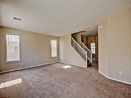 Single Family Home in Phoenix, AZ (Photo 2 of 10)