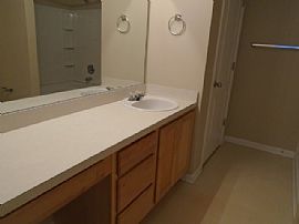 Single Family Home in Fairburn, GA (Photo 7 of 12)