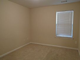 Single Family Home in Rex, GA (Photo 11 of 12)