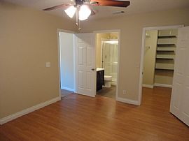 Single Family Home in Las Vegas, NV (Photo 5 of 6)