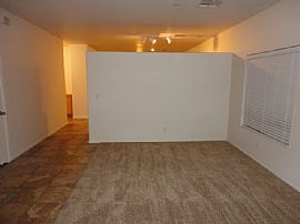 Single Family Home in North Las Vegas, NV (Photo 2 of 6)