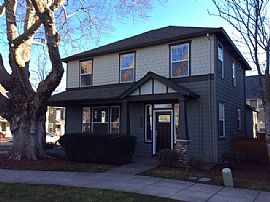 Single Family Home in Portland, OR
