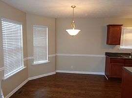 Single Family Home in Murfreesboro, TN (Photo 2 of 5)