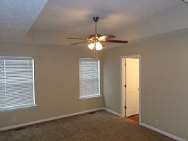 Single Family Home in Murfreesboro, TN (Photo 4 of 5)