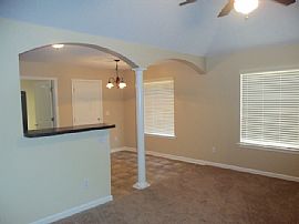 Single Family Home in Cordova, TN (Photo 3 of 6)