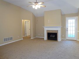 Single Family Home in Arlington, TN (Photo 2 of 6)