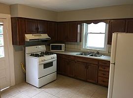 513 Lilly Ave, Louisville,  in Louisville, KY (Photo 5 of 10)