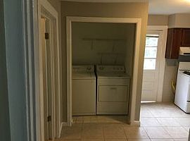 513 Lilly Ave, Louisville,  in Louisville, KY (Photo 8 of 10)