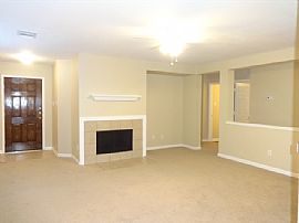 Beautiful 3 Bedroom and Baths Near Jones Park and Nature Center in Humble, TX (Photo 3 of 5)