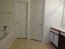 Lovely Single Family Home  in Houston, TX (Photo 5 of 7)