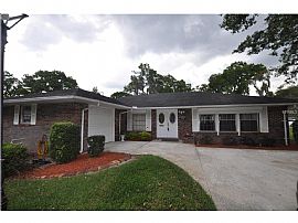 3 Beds 2 Baths Home in Plant City, FL