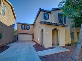 Single Family Home in Avondale, AZ (Photo 2 of 6)