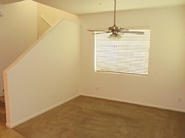 Single Family Home in Phoenix, AZ (Photo 2 of 6)