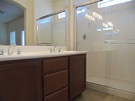 Single Family Home in Phoenix, AZ (Photo 5 of 6)