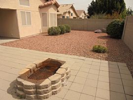 Single Family Home in Peoria, AZ (Photo 5 of 6)