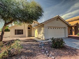 Single Family Home in Phoenix, AZ