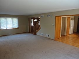 Single Family Home in Grafton, WI (Photo 2 of 5)