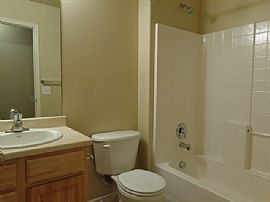 Single Family Home in Stansbury Park, UT (Photo 4 of 5)