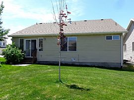 Single Family Home in Stansbury Park, UT (Photo 5 of 5)