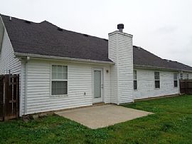 Single Family Home in Murfreesboro, TN (Photo 6 of 6)