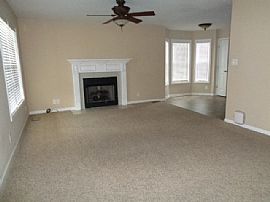 Single Family Home in Clarksville, TN (Photo 2 of 5)