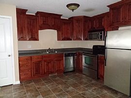 Single Family Home in Clarksville, TN (Photo 3 of 5)