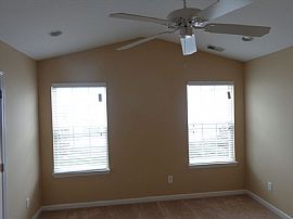 Beautiful 3 Bed, in Huntersville in Huntersville, NC (Photo 5 of 6)