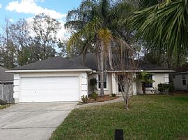 Single Family Home For Rent  in Orange Park, FL