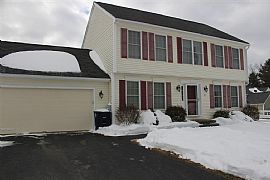 Newer Home Features 3 Bedrooms, 2.5 Baths in Nashua, NH