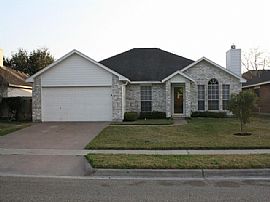 Single Family Home For Rent  in Corpus Christi, TX