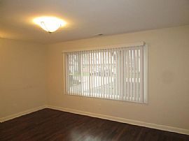 Beautifully Remodeled Home in a Nice Quiet Neighborhood!  in McHenry, IL (Photo 3 of 8)